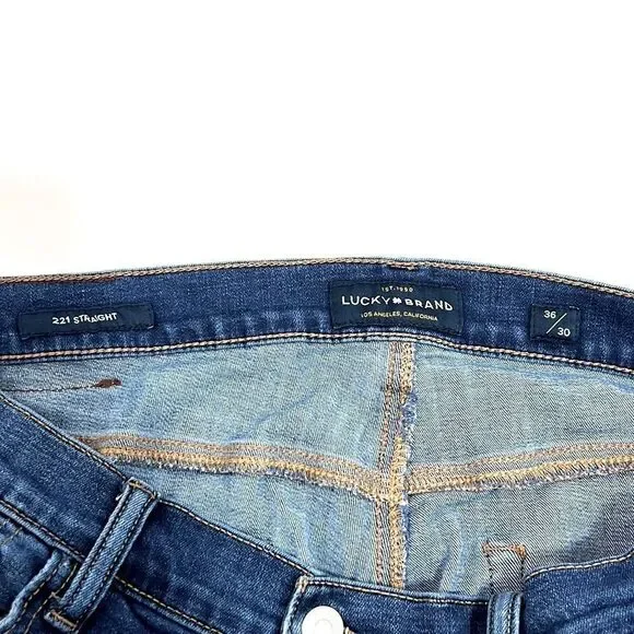 Lucky Brand 221 Straight Leg Jeans - Picture 9 of 11